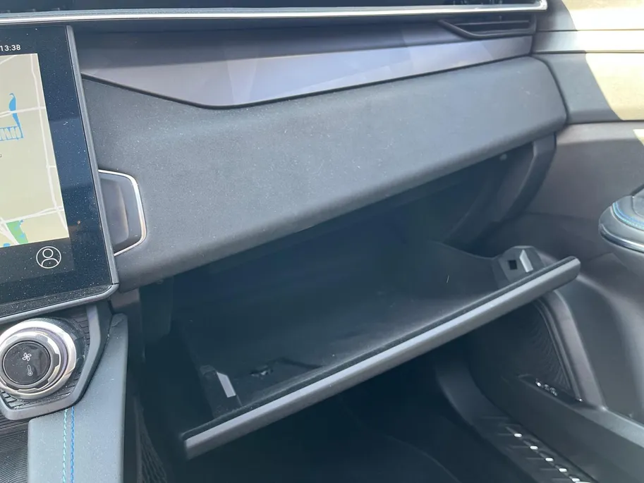 Lynk & Co 01 1.5 PHEV autom. 260pk Panodak | LED | 20' | CarPlay | Stoelverwarming | etc.