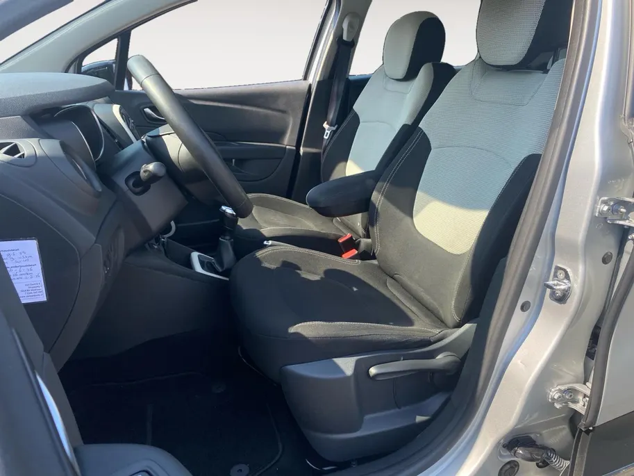 Renault Captur 0.9 TCe Zen NL auto | navigatie | trekhaak | airco | cruise control | etc.