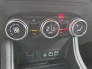 Renault Captur 1.6 E-Tech full hybrid 145 techno Automaat | 1e Eigenaar | Navi | Camera | Two tone metallic lak | Carplay | Bovag garantie | NAP