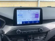 Ford Focus 1.0 EcoBoost Hybrid 125 pk Titanium X Wagon Navigatie - Apple Carplay/ Android Auto - Camera - Draadloos opladen telefoon - Elektrische achterklep