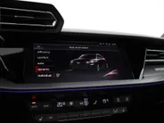 Audi A3 Sportback 40 TFSIe S-Tronic 204 pk S Edition · Panoramadak · Camera · HUD Head-up display · SONOS · Ambient light Pro · Elek. Achterklep · 18 inch · Garantie t/m 07-08-2030 of 100.000km