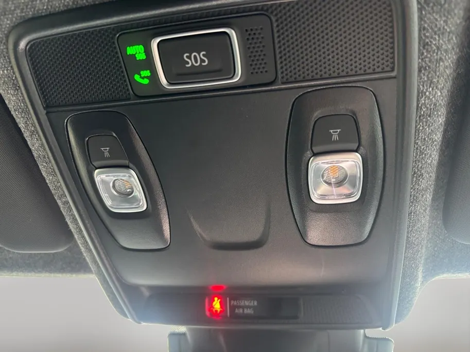 Renault Clio 1.6 E-Tech Full Hybrid 145 esprit Alpine AUTOMAAT NAVI AIRCO CAMERA CRUISE CONTROLE 9.3 INCH APPLE CARPLAY ANDROID AUTO SPORTSTOELEN ZEER DIKKE AUTO