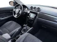 Suzuki Vitara 1.4 Boosterjet Style Smart Hybrid | Trekhaak | Dealer onderhouden | Navigatie | dodehoek detectie | Achteruitrijcamera | Stoelverwarming |10 jaar garantie! |