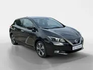Nissan Leaf N-Connecta 40 kWh | SOH 99% | Stoel- stuurverwarming | 360 camera | Navi | Climate control