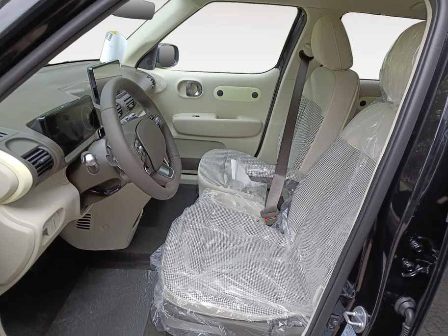 Hyundai Inster Pulse Advanced 42 kWh | Khaki interieur | Z&Z Topdeal | Van €  27.850, nu voor € 25.350 |