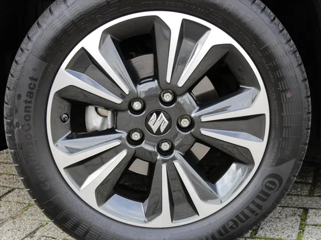 Suzuki Vitara 1.5 Hybrid Style Automaat | Navi | Adap. Cruise | Schuifdak | Camera | Lm-Velgen