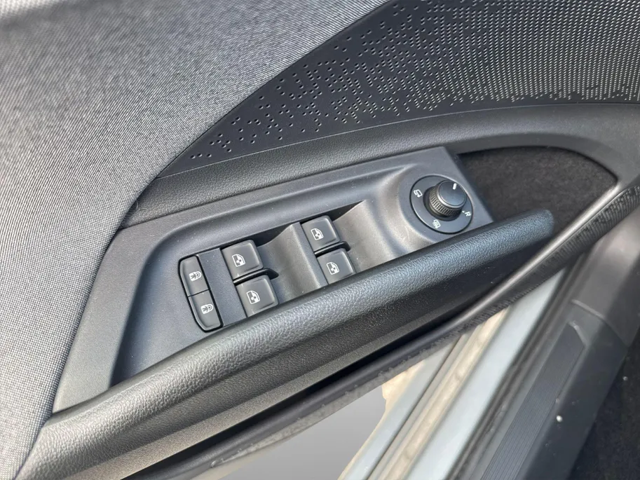 Škoda Enyaq iV Business Edition 85 | Trekhaak wegklapbaar | 20'' Neptune velgen | 2.500,- inruilpremie!!