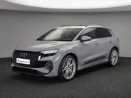 Audi Q4 e-tron 45 quattro S Edition 82 kWh/285pk · Trekhaak · Apple/Android Car Play · Sonos · Camera · 21'' · Adaptive Cruise Control · Stoelverwarming ·