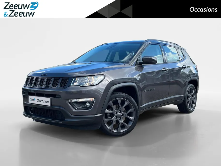 Jeep Compass 1.3T Night Eagle Liberty Edition | Trekhaak | Pakeer Camera | Cruise Control | Climate Control | Apple/Android Carplay |