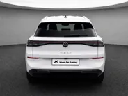 Volkswagen T-Roc 1.5 eTsi 150pk DSG R-Line First Edition · Camera · Apple/Android Car Play · Navigatie · Wegklapbare Trekhaak · Elek. Achterklep · 18'' Inch ·