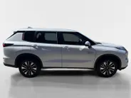 Mitsubishi Outlander 2.4 PHEV Pure | Showroomvoorraad model met 5.000 euro korting bij levering voor 30-6-2026  |Navigatie | Airco/ECC | L.M.Velgen | 8 jaar garantie