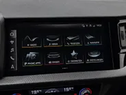 Audi A1 Sportback 30 TFSI 110pk Advanced edition · Apple/Android Car Play · Navigatie · P-Sensoren · Climatronic · Cruise Control · 17'' Inch ·