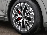 Audi Q8 Sportback e-tron 55 quattro S Edition 408pk / 115 kWh · SOH 93,2% · Panoramadak · Luchtvering · 360gr Camera ·  Head-Up display ·