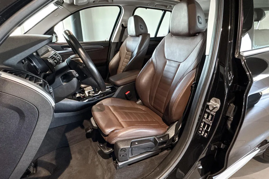 BMW X3 xDrive30i High Executive