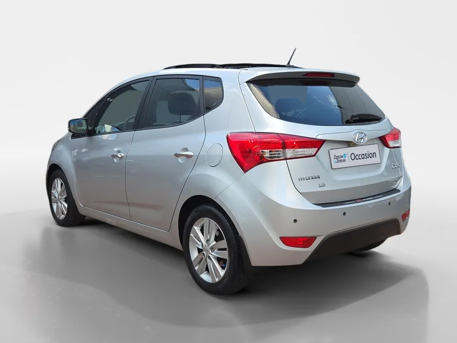 Hyundai ix20 1.6i i-Catcher Automaat | Panorama Dak | Camera | Navigatie | Metallic lak | Bovag garantie | Lage km stand | NAP