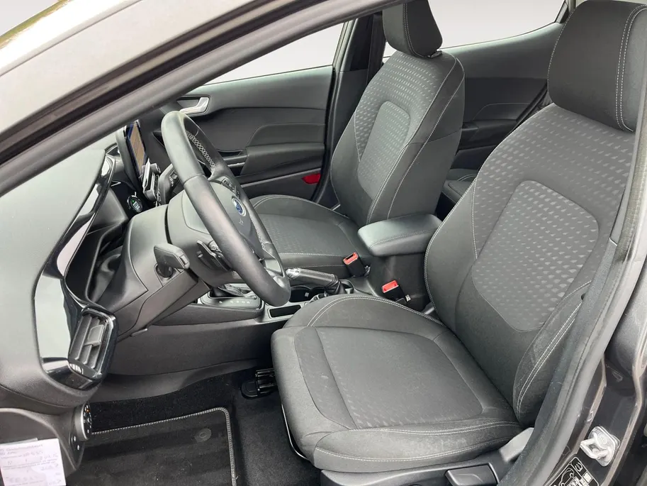Ford Fiesta 1.0 EcoBoost Titanium Automaat | NL auto | Dealer onderhouden | Trekhaak | Winter Pack | Parkeersensoren voor en achter | Achteruitrijcamera | Cruise control | Apple carplay & Android auto | 16' lichtmetalen velgen | Bovag garantie |