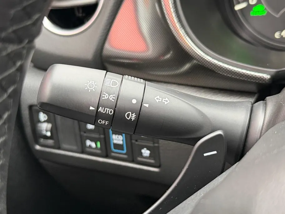 Suzuki Vitara 1.5 Hybrid Style 116PK AUTOMAAT SUNROOF! | Navigatie | Apple Carplay & Android Auto | Adaptive Cruise Control | Climate Control | Achteruitrijcamera | Parkeersensoren voor & achter | Stoelverwarming |