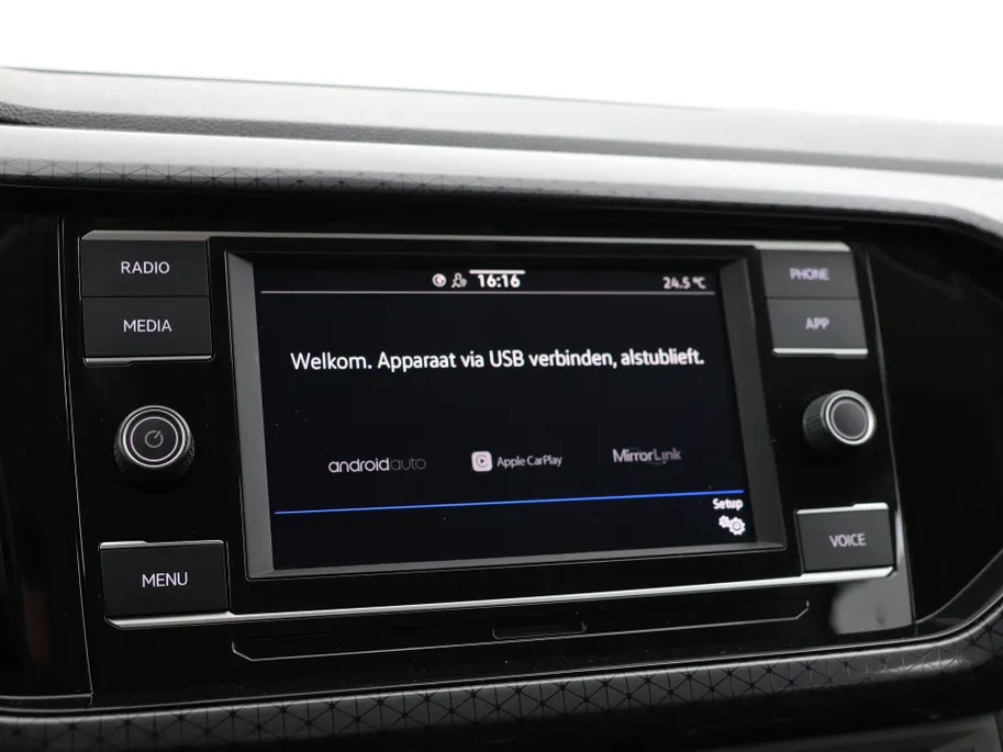 Volkswagen T-Cross 1.5 TSI 150pk DSG Style · Apple/Android Car Play · Stoelverwarming · LED verlichting