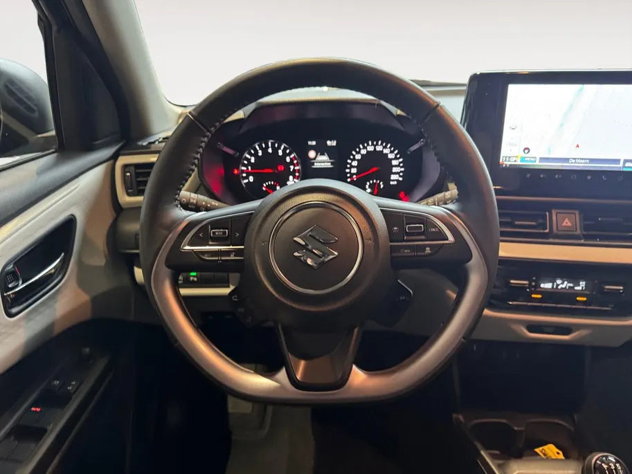 Suzuki Swift 1.2 Select Smart Hybrid | Apple Carplay/Android Auto | Achteruitrij Camera | Adaptive Cruise Control | All-Season | BLISS | LED | LMV 16' | Stoelverwarming |