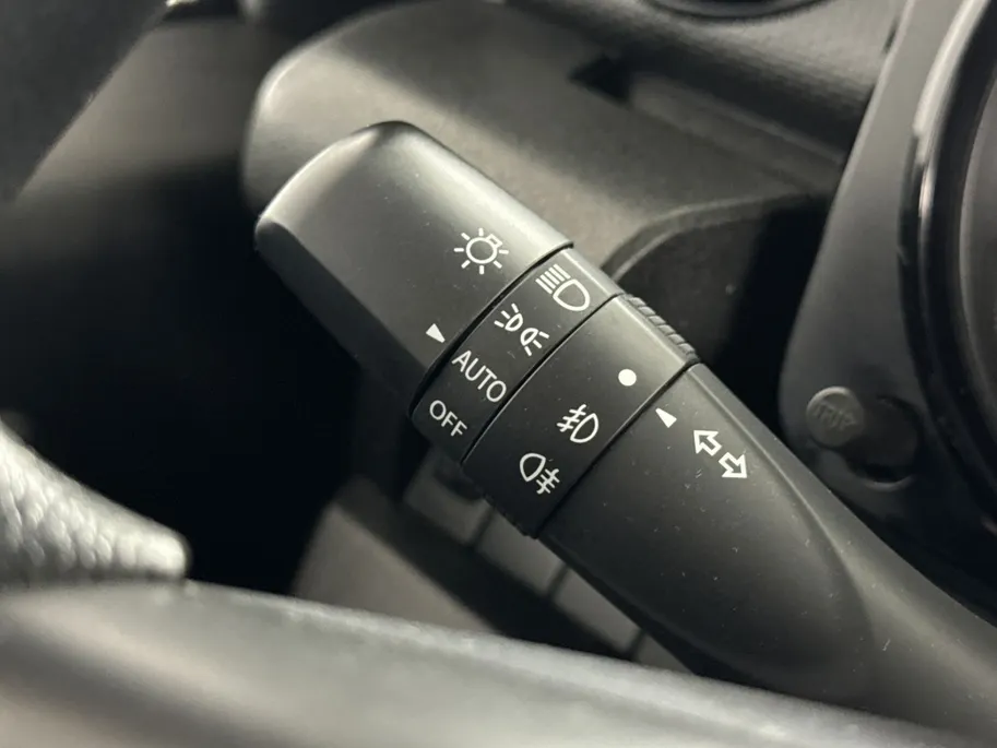 Suzuki Jimny 1.5 Professional Allgrip | 4 x 4 | L.M. Velgen | Cruise Control