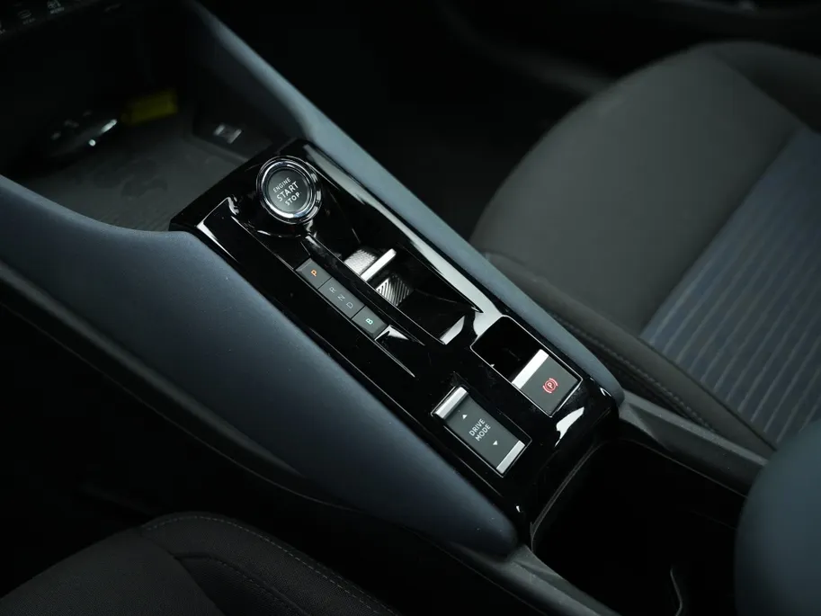 Alfa Romeo Junior Elettrica 54 kWh | Carplay | Clima | Cruise | LED | 18'