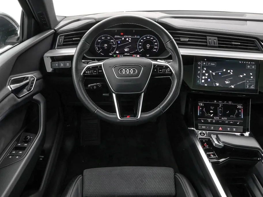 Audi e-tron 55 408pk Quattro S edition 95 kWh · SOH 97% · Panoramadak · Camera · Luchtvering · Elek. Achterklep · 20'' Inch ·