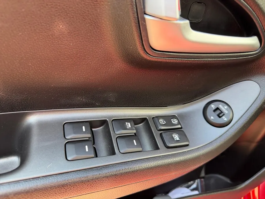 Kia Picanto 1.0 DynamicLine | Dealer onderhouden |Climate control & cruise control | Bluetooth | Lichtmetalen velgen | Metallic lak | Fabrieksgarantie | NAP
