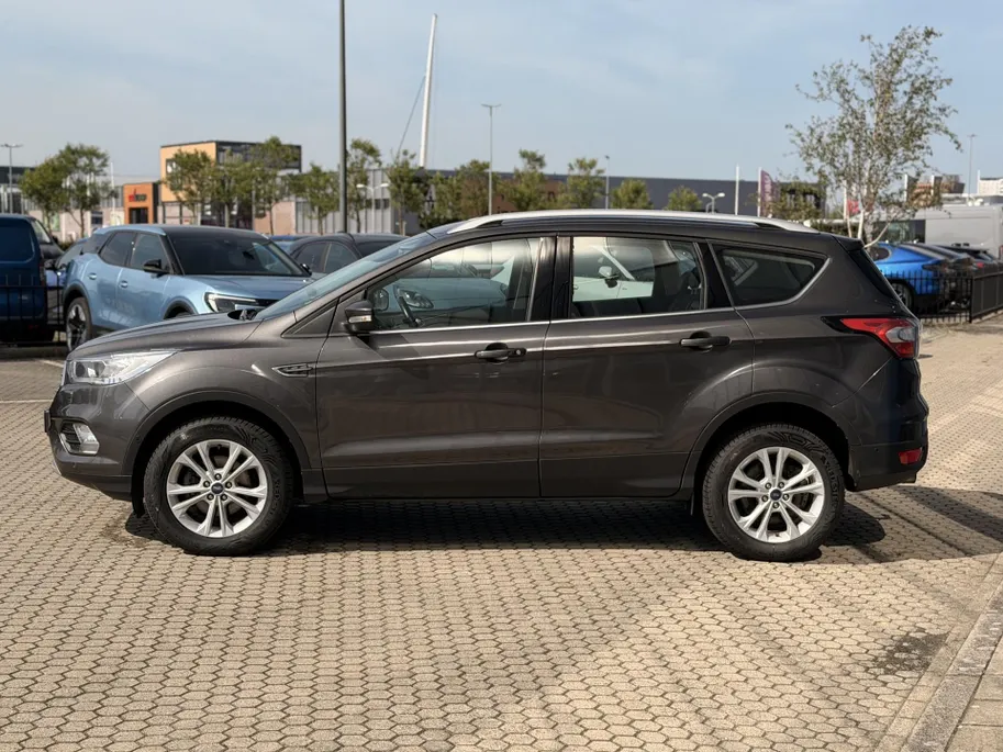 Ford Kuga 1.5 EcoBoost Titanium TREKHAAK I VOORRUITVERWARMING I ACHTERUITRIJCAMERA I CRUISE CONTROL I APPLE CARPLAY / ANDROID AUTO I