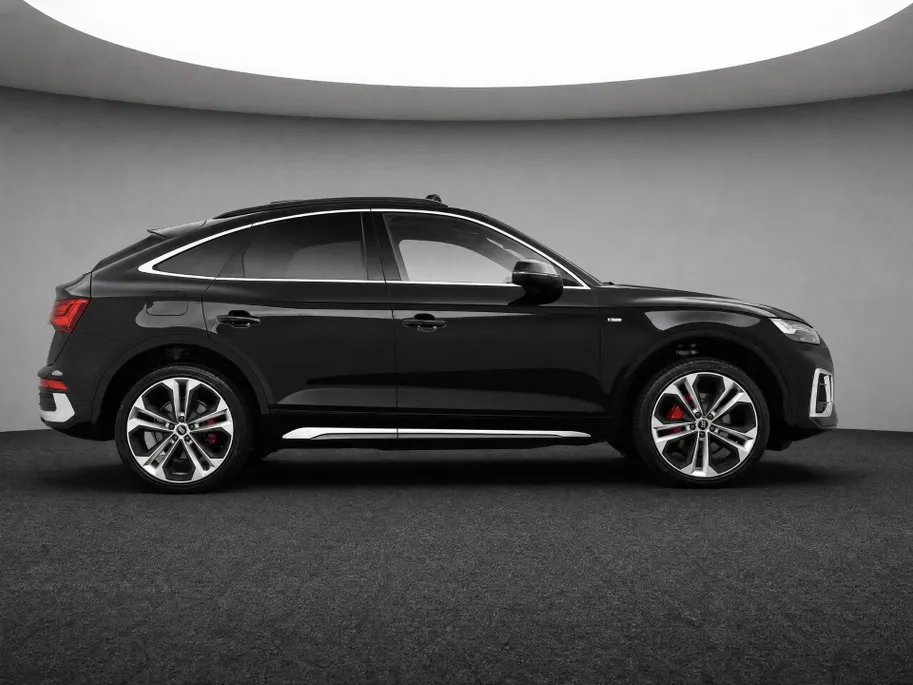 Audi Q5 Sportback 50 TFSIe 299pk S-tronic S edition · Camera · Panoramadak · Apple/Android Car Play · Navigatie · Elek. Achterklep · Stoelverwarming ·