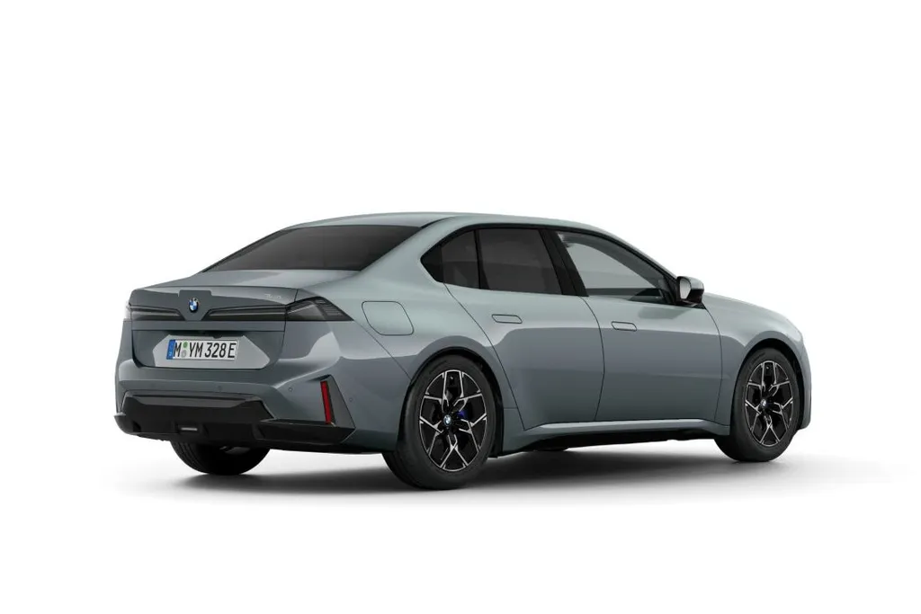 BMW i3 Sedan 50 xDrive First Edition
