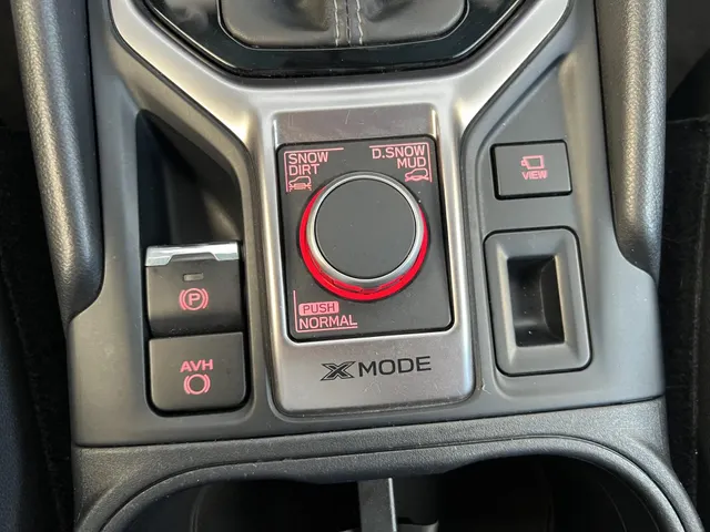 Subaru Forester 2.0i e-BOXER Luxury Automaat | Apple Carplay & Android Auto |