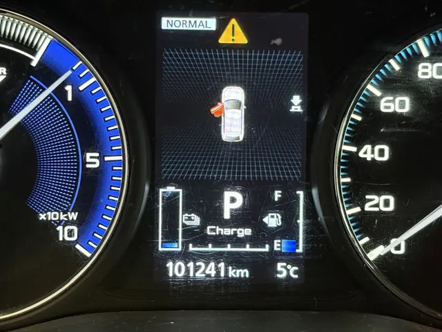 Mitsubishi Outlander 2.4 PHEV Pure + Carplay