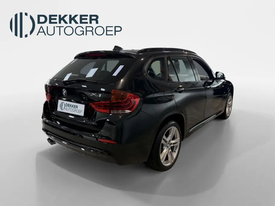 BMW X1 sDrive 20i 184PK Automaat Limited Series met M-Pakket en Panoramadak