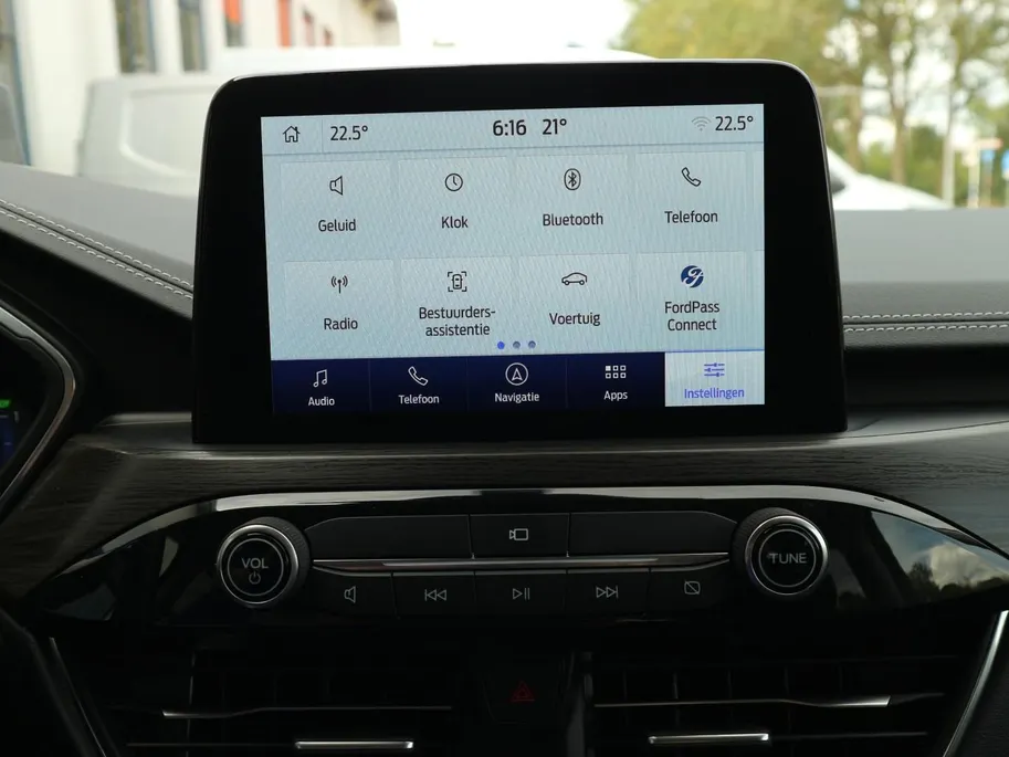 Ford Kuga 2.5 PHEV Vignale | TREKHAAK | PANO | HUD | ADAP CRUISE | WINTER |