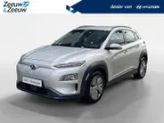 Hyundai Kona EV Comfort 64 kWh | Warmtepomp | 100% SOH | Adaptive cruise control | Apple Carplay & Android Auto | Achteruitrijcamera | Parkeersensoren achter | Keyless entry | DAB radio |