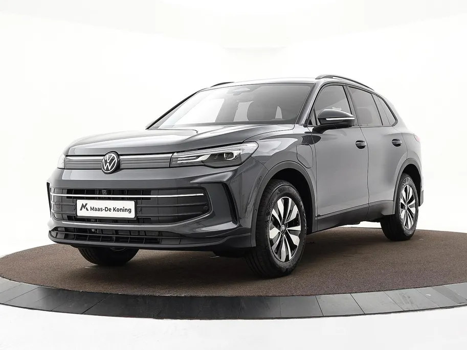 Volkswagen Tiguan Limited Edition 1.5 eHybrid 204 PK 6 versn. DSG · Design Pakket Dark · Trekhaak inklapbaar, met elektrische ontgrendeling, incl. aanhangermanoeuvreerhulp Trailer Assist · Voorraad OUTLET · Prijs is inclusief inruilpremie ·