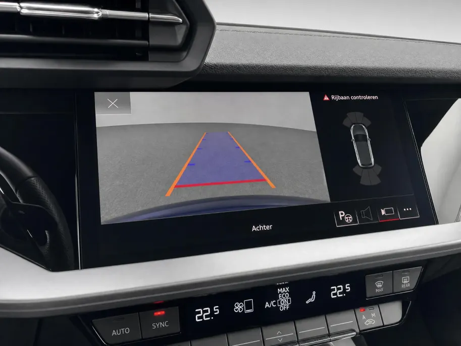 Audi A3 Sportback 40 TFSIe 150kW/204PK S Line · Panoramadak · Leder · Camera · Apple/Android Car Play · Drive select