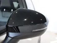 Nissan ARIYA Evolve 66 kWh | 22KW Lader| Afneembare trekhaak| Apple carplpay& Android auto| 360grd Camera| Stoelverwarming en verkoeling| Elektrisch verstelbare stoelen| Luxe bekleding| Dealer onderhouden|