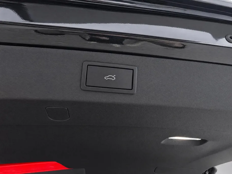 Škoda Kodiaq 1.5 TSI 204pk DSG PHEV Business Edition · Camera · Wegklapbare Trekhaak · Elek. Achterklep · Elek. Voorstoel · P-Sensoren · 19'' Inch · Garantie t/m 29-06-2029 of 100.000km
