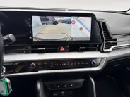 Kia Sportage 1.6 T-GDi MHEV DynamicLine Edition | Stoel- en stuurverwarming | Achteruitrijcamera | Parkeersensoren voor- en achter | Apple/Android Carplay | Navi | Climate control | Cruise control