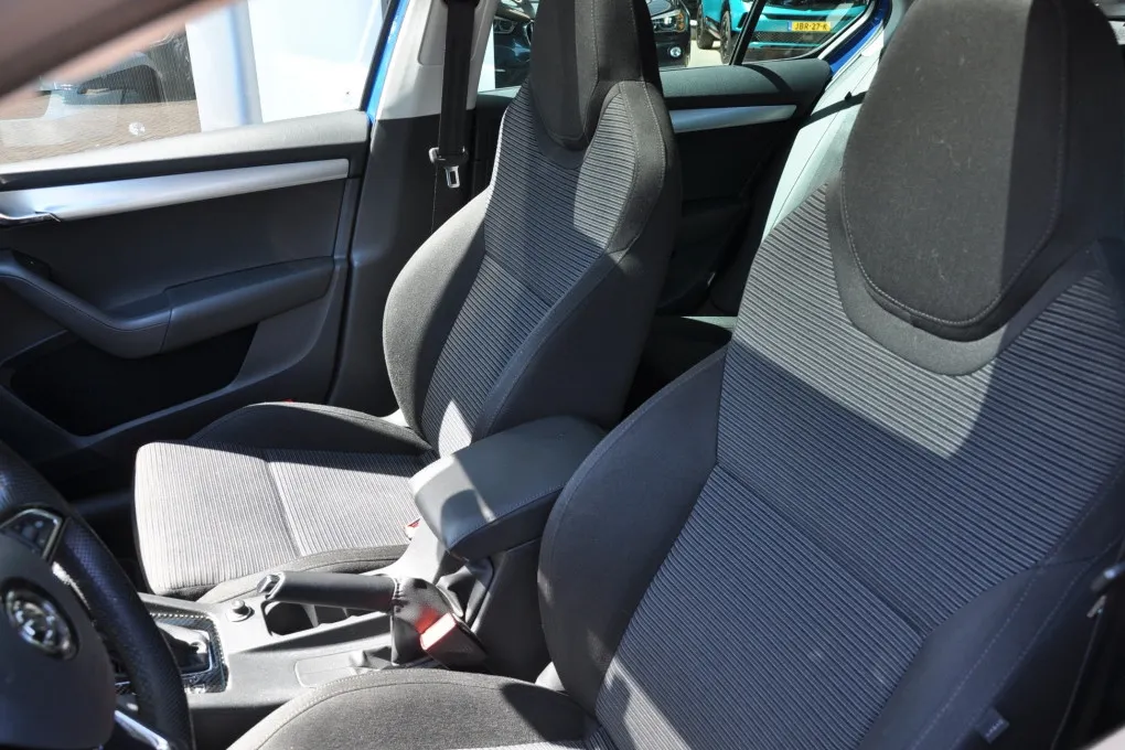 Škoda Octavia 1.0 TSI Grt Amb. Bns Hatchb. Apple/Android.