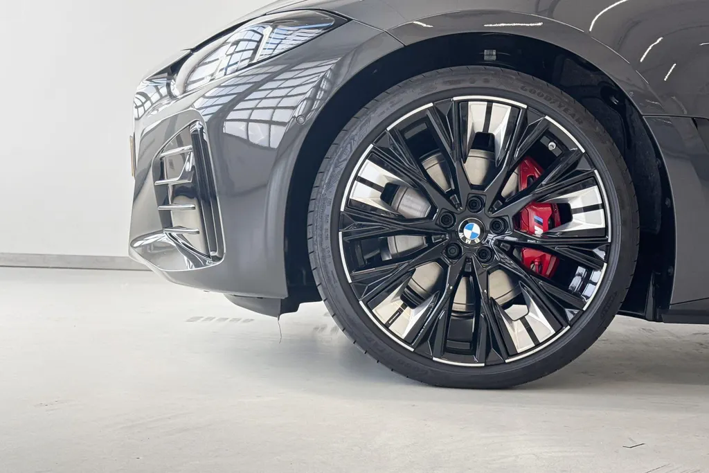 BMW i4 eDrive35 M Sport Edition M Sportpakket Pro