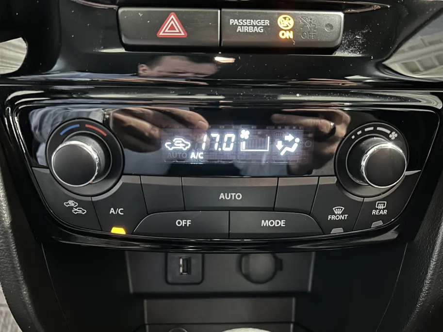 Suzuki Vitara 1.5 Hybrid Select | Cruise/ Climate control | Navigatie | Stoelverwarming | Camera |