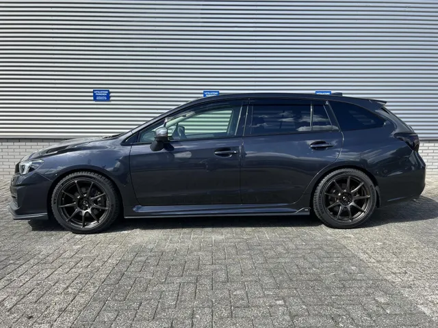 Subaru Levorg 1.6 GT-S premium Automaat | STi Pakket | Apple Carplay & Android Auto | Donkere Logo's | Zeer Nette Auto!!!