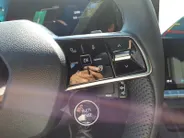 Renault Scénic E-Tech EV60 comfort range techno Apple Carplay/Android Auto , lichtmetalen velgen 19' , electronic climate controle , camera , cruise control adaptief , navigatiesysteem , stoel en stuurverwarming .