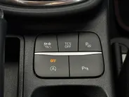 Ford Puma 1.0 EcoBoost Hybrid 125 pk ST-Line Navigatie - Apple Carplay/ Android Auto - Winter Pack - Achteruitrijcamera