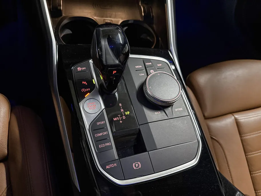 BMW 3 Serie Sedan 330i High Executive Edition