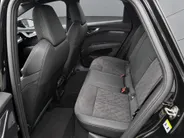 Audi Q4 Sportback e-tron 40 S edition 77 kWh 204pk · Camera · Sonos Audio · Keyless · Elek. Achterklep · Navigatie · Stoelverwarming · 20'' Inch ·