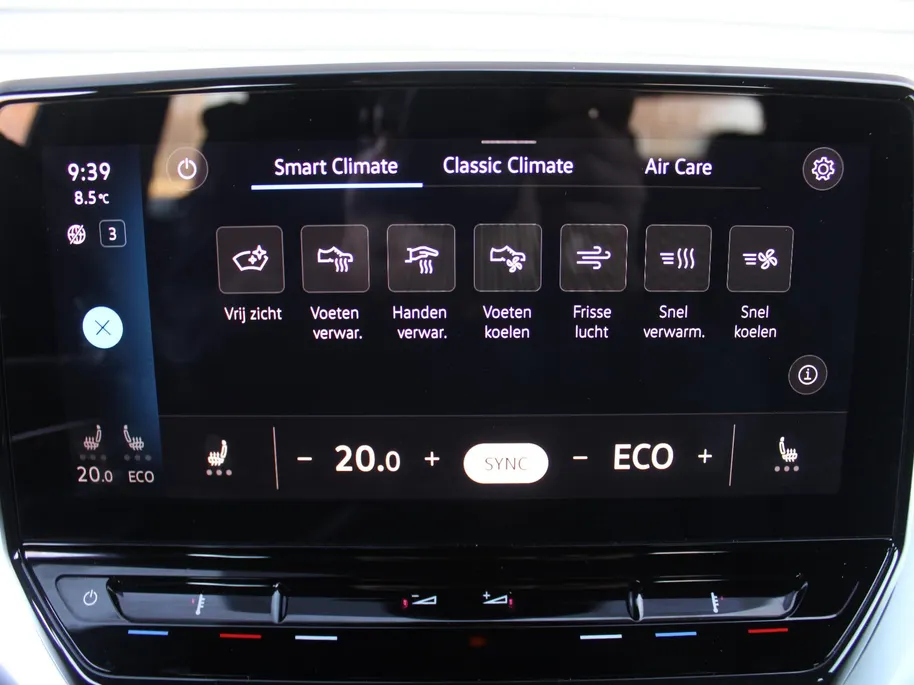 Volkswagen ID.4 Pure 52 kWh | Stuur- / Stoel- / Voorruit Verwarming | Clima | 19' LM | Cruise adapt. | PDC | Navi |