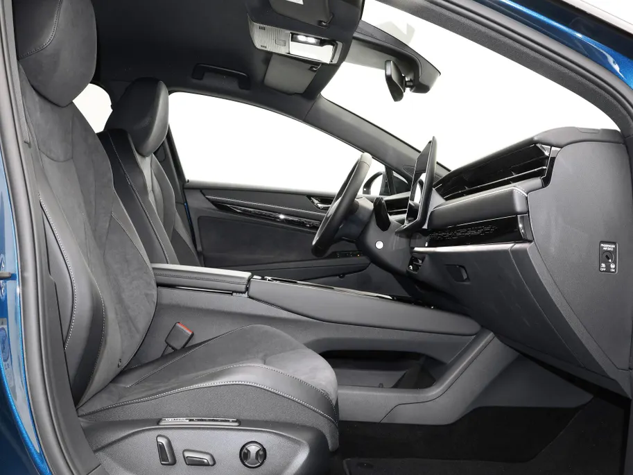 Volkswagen ID.7 Tourer Pro Limited Edition 77kWh 286pk · Navigatie · 360 camera · Trekhaak · 20' LM velgen